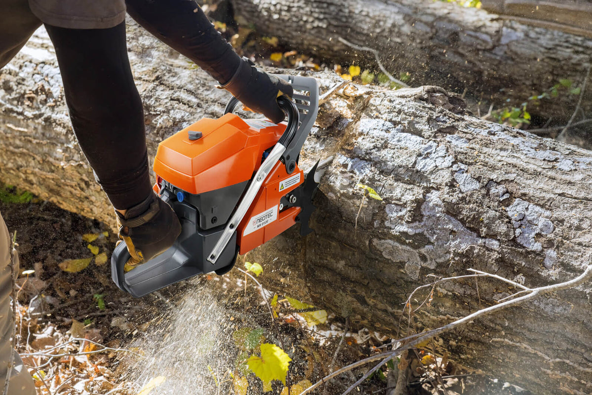 Neo-tec NH8120 120cc 28 36 42in Gas Chainsaw for Heavy-Duty Use